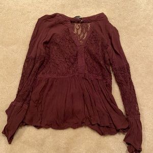 American Eagle maroon Medium Long Sleeve Top